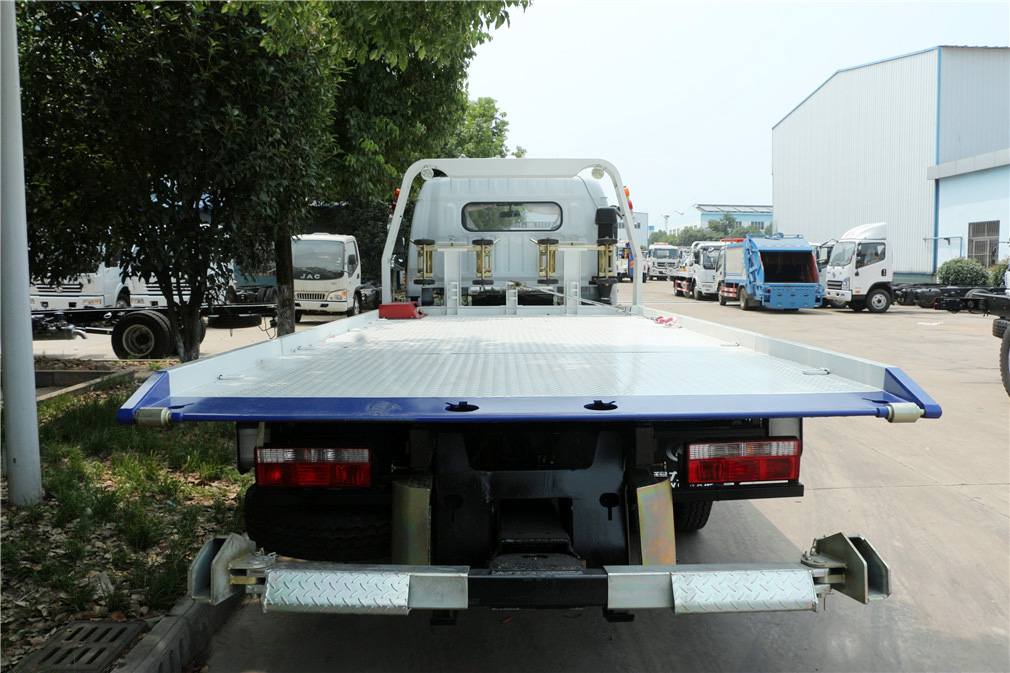 東風(fēng)大多利卡黃牌一拖二清障車(chē)